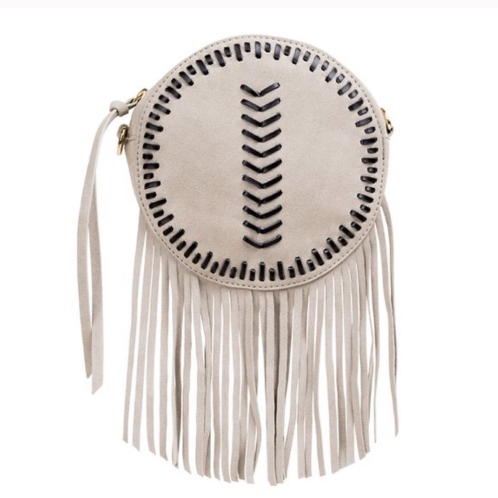 Summer & Rose around Circle Tassel Crossbody Bag